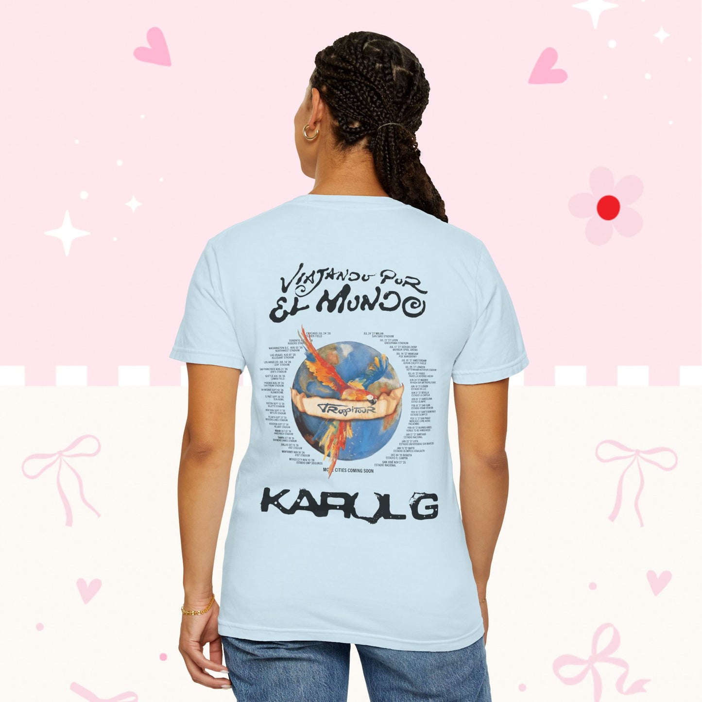 Vintage Tour T-Shirt — KG "Viajando por el Mundo" Graphic Tee