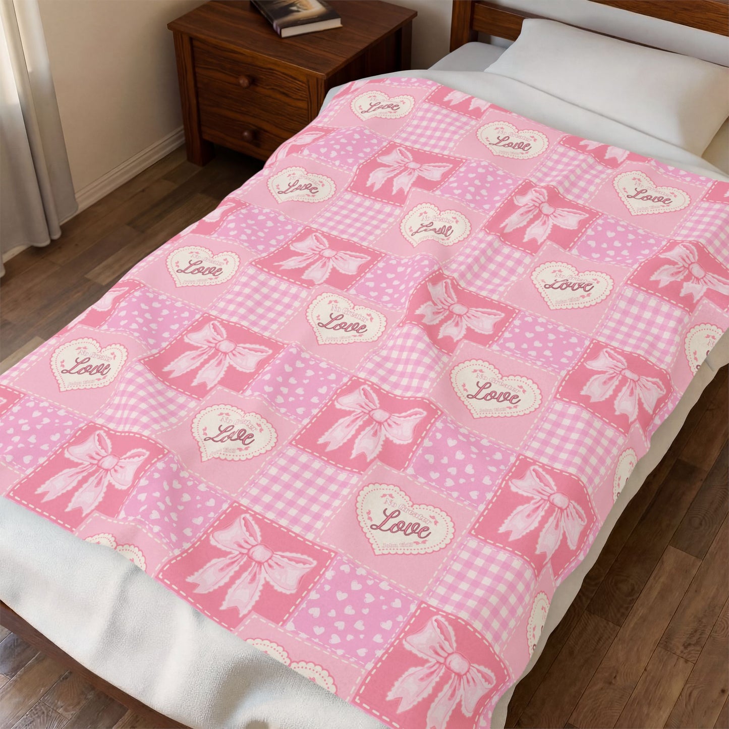 Heart & Bow Pink Velveteen Blanket – 'Love' Patchwork Plush Throw