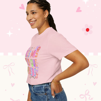T‑Shirt — "Vales Más De Lo Que Piensas" Colorful Floral Inspirational Tee