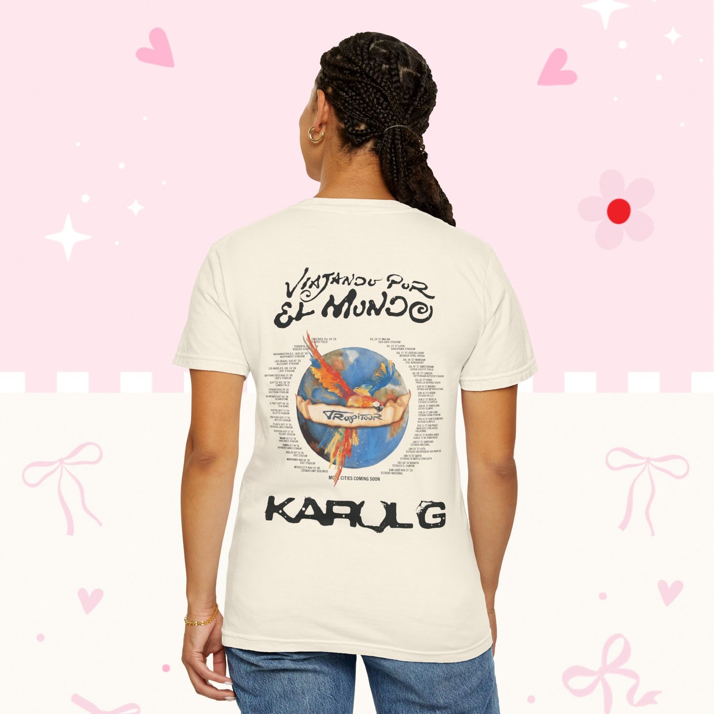 Vintage Tour T-Shirt — KG "Viajando por el Mundo" Graphic Tee