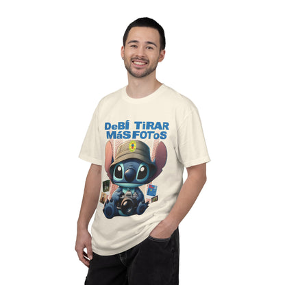 “Debí Tirar Más Fotos” Stitch Camera T-shirt | Cute Photo Theme Graphic Tee