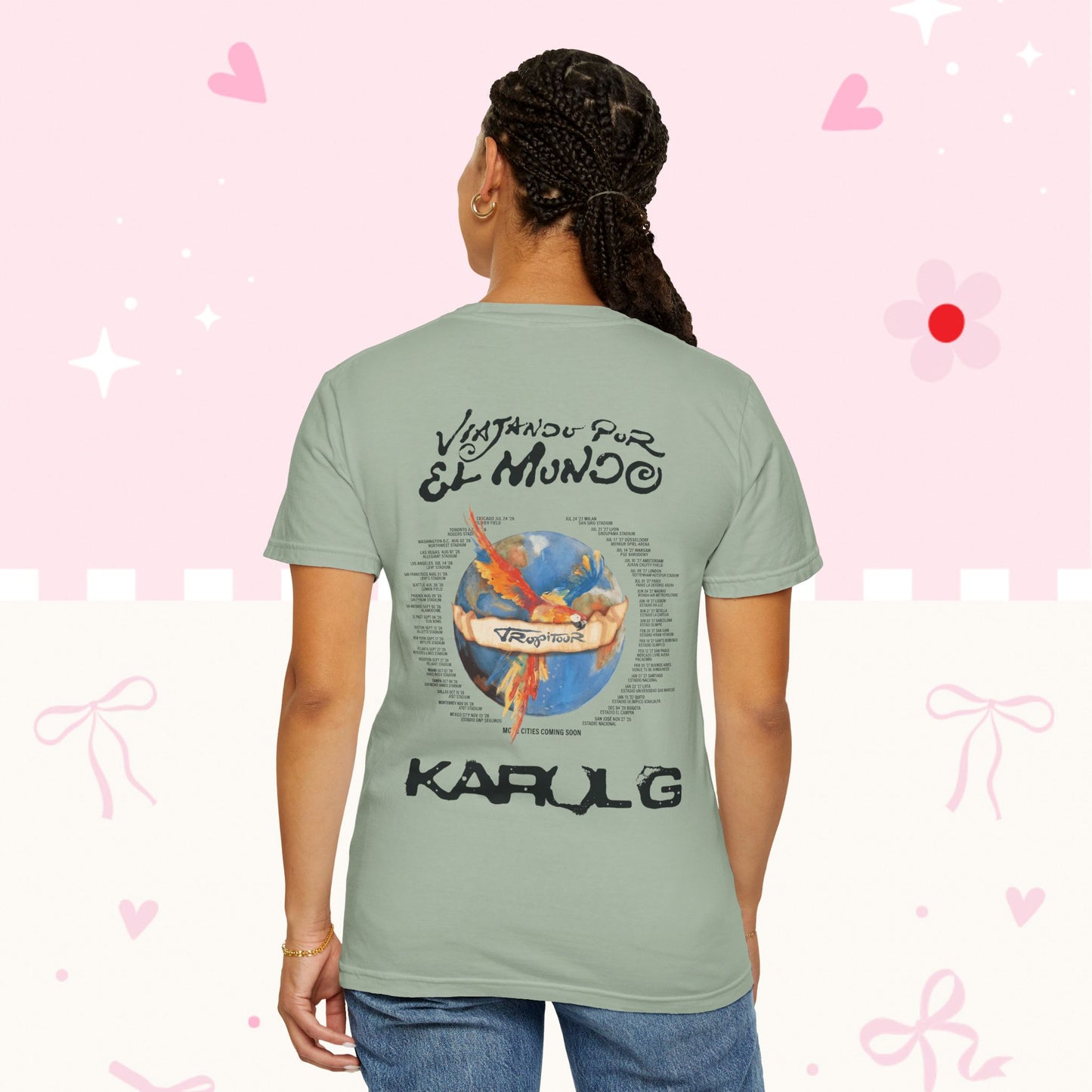 Vintage Tour T-Shirt — KG "Viajando por el Mundo" Graphic Tee