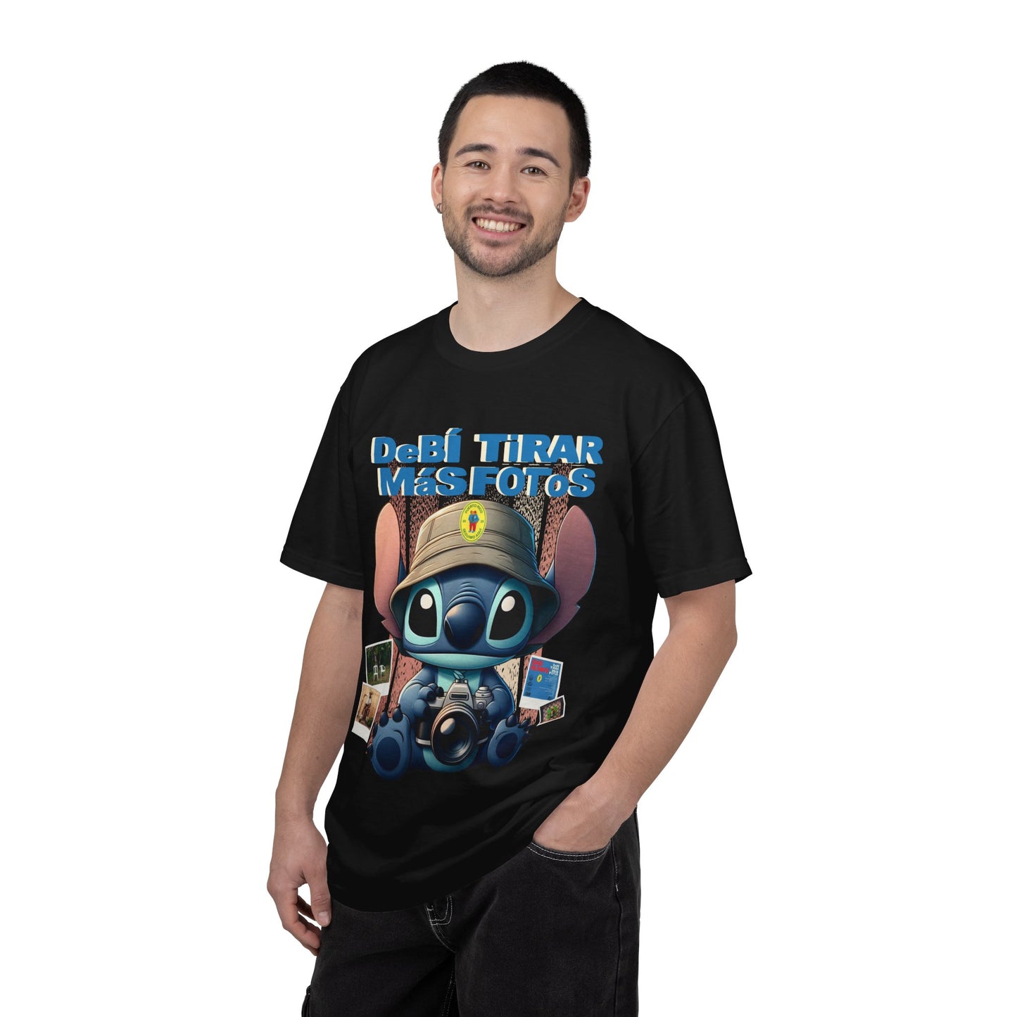 “Debí Tirar Más Fotos” Stitch Camera T-shirt | Cute Photo Theme Graphic Tee