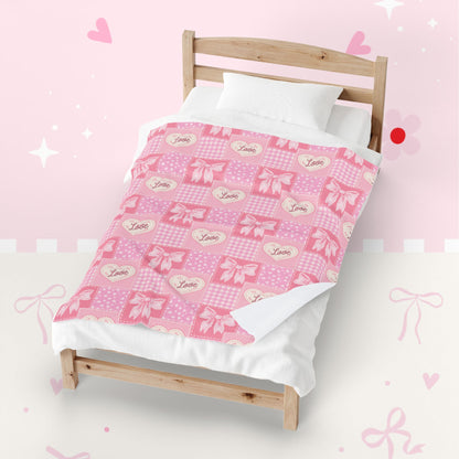 Heart & Bow Pink Velveteen Blanket – 'Love' Patchwork Plush Throw