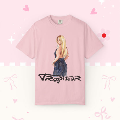 Vintage Tour T-Shirt — KG "Viajando por el Mundo" Graphic Tee