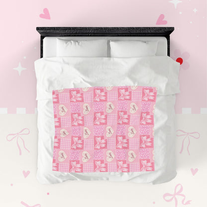 Heart & Bow Pink Velveteen Blanket – 'Love' Patchwork Plush Throw