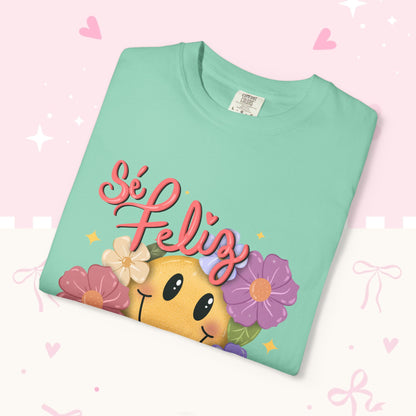 T-Shirt — "Si Felíz, Amargad@s Hay Muchos" Smiley Floral Graphic Tee