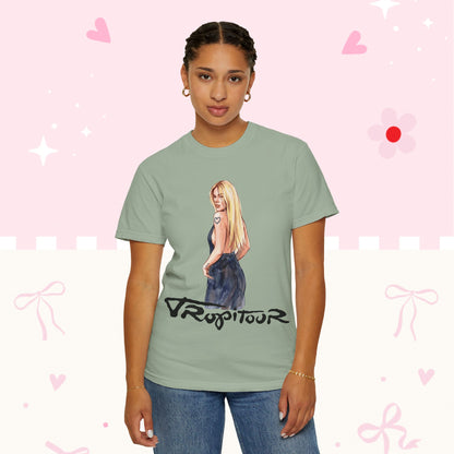 Vintage Tour T-Shirt — KG "Viajando por el Mundo" Graphic Tee