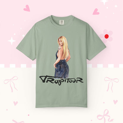 Vintage Tour T-Shirt — KG "Viajando por el Mundo" Graphic Tee