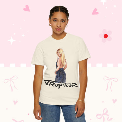 Vintage Tour T-Shirt — KG "Viajando por el Mundo" Graphic Tee