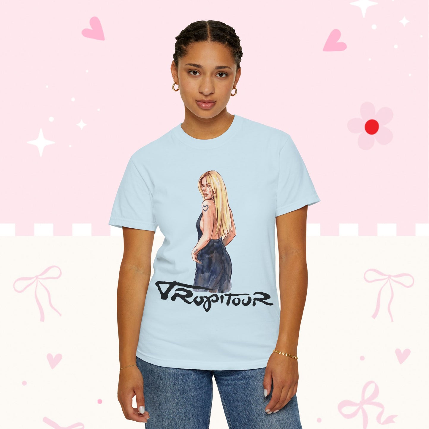 Vintage Tour T-Shirt — KG "Viajando por el Mundo" Graphic Tee