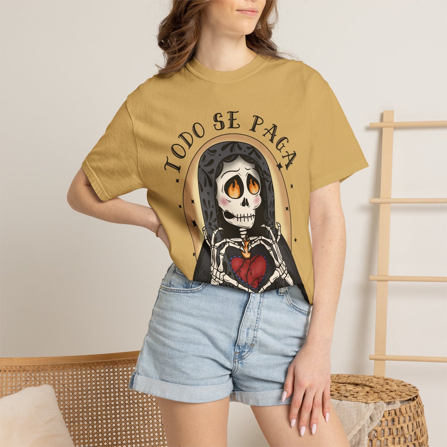 T-Shirt — Día de los Muertos Skeleton Heart Graphic (Todo Se Paga)